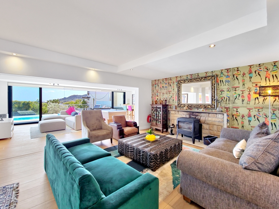 To Let 7 Bedroom Property for Rent in Camps Bay Western Cape